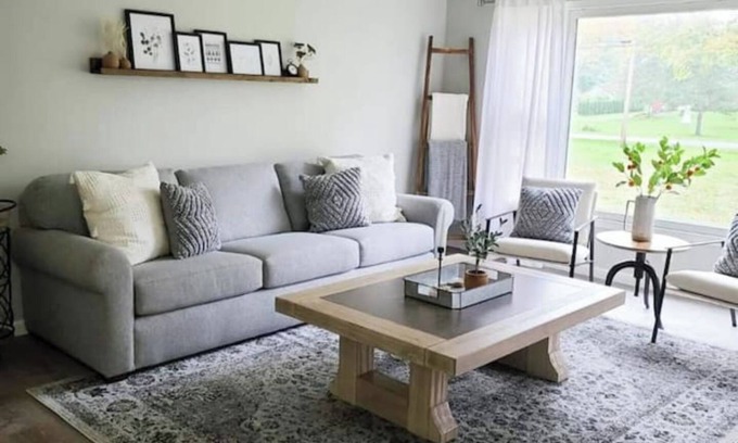 Warren House | Stylish 3 Bedroom Ranch Home in Middle of Howland