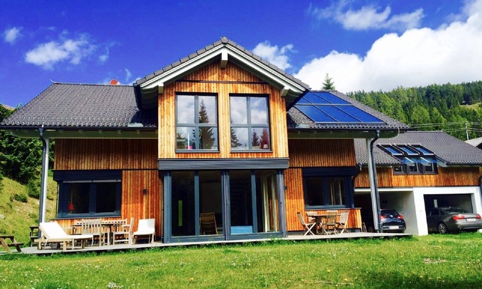 Flattnitz House | Stylish and modern designer wooden house on the Flattnitz