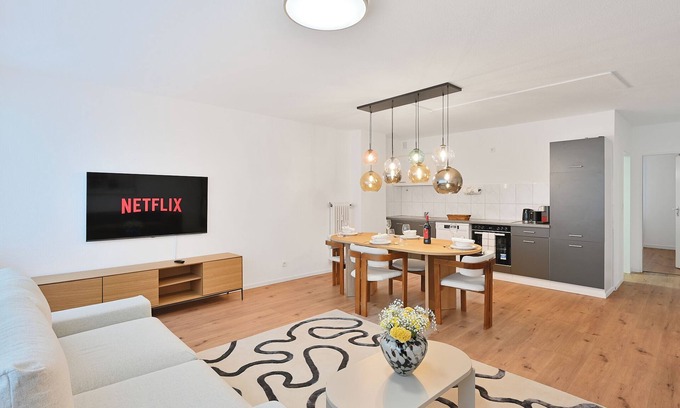 Elberfeld-Mitte Condo | Stylish and spacious 2-room apartment in Central Wuppertal