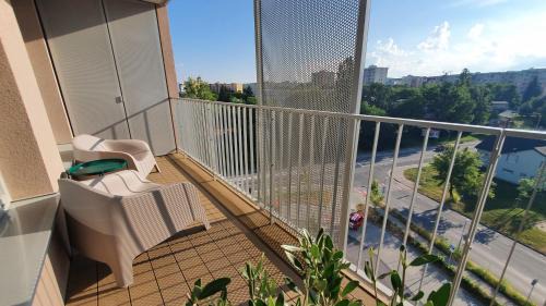 Zapad Apartment | Stylish apartment near Old Town with AC and parking
