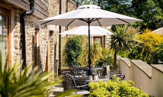 Widegates Cottage | Stylish Barn Conversion, Hot Tub & EV charger - An ideal family and friends get away