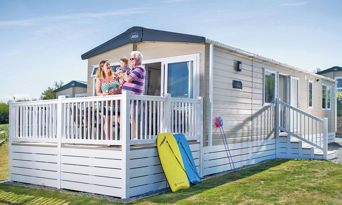 Holywell House | Stylish Comfort 2 (Pet)