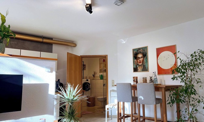Rauhenbretzingen Apartment | Stylish apartment in the middle of nature and only 8 minutes from SHA.
