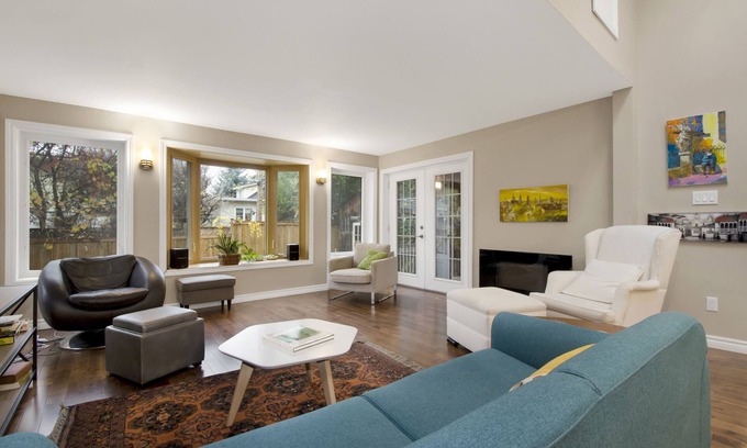 Sandy Hill House | Stylish east downtown house with easy river access