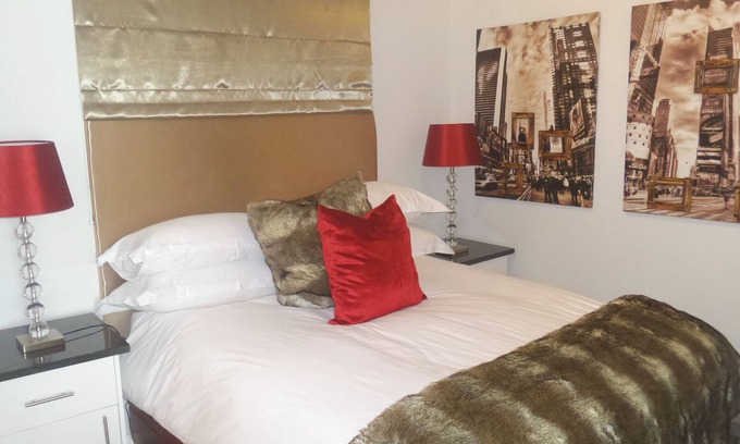 Rondebosch Apartment | Stylish Gem - The Rondebosh