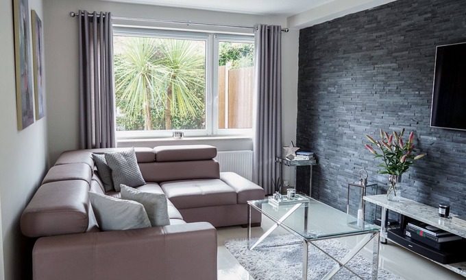 Headingley House | Stylish Headingley House