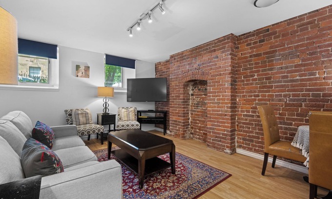 Downtown Halifax Apartment | Stylish & Historic walk down in best DT location