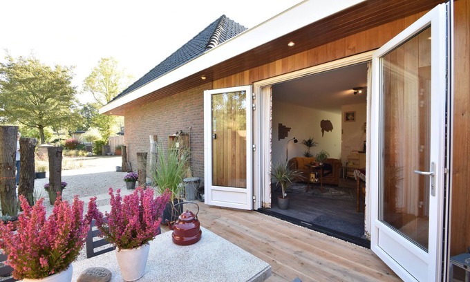 Kamperland House | Stylish Holiday Home Near Sea