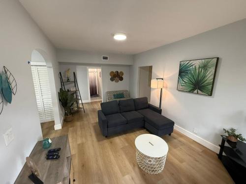 East Little Havana Apartment | Stylish Homey 4Bedroom With Outdoor Pool