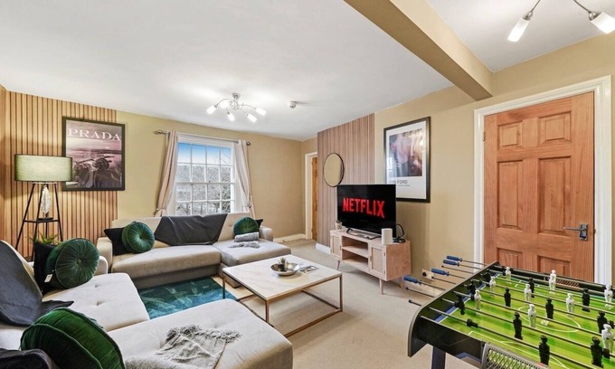Bristol Floating Harbour Apartment | Stylish Penthouse On The Iconic Harbourside
