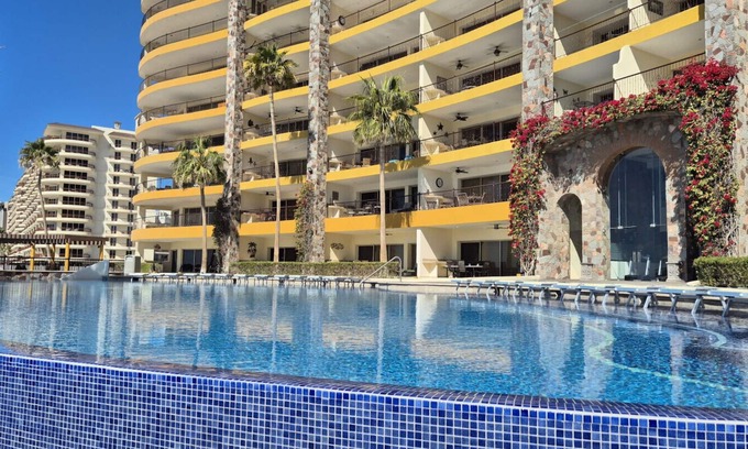 Sandy Beach Apartment | Stylish Sonoran Sky 3 bedroom