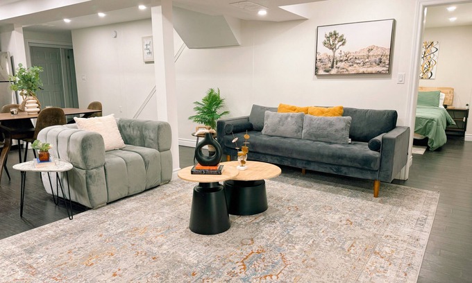 Newmarket House | Stylish, Spacious & Clean Guest-home