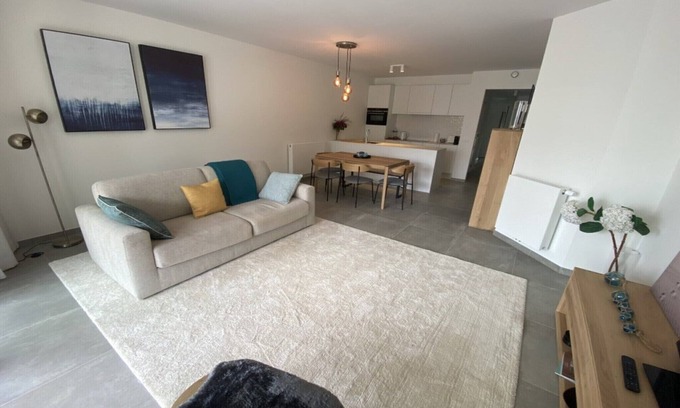 Duinbergen Apartment | Stylish Stay Near Knokke