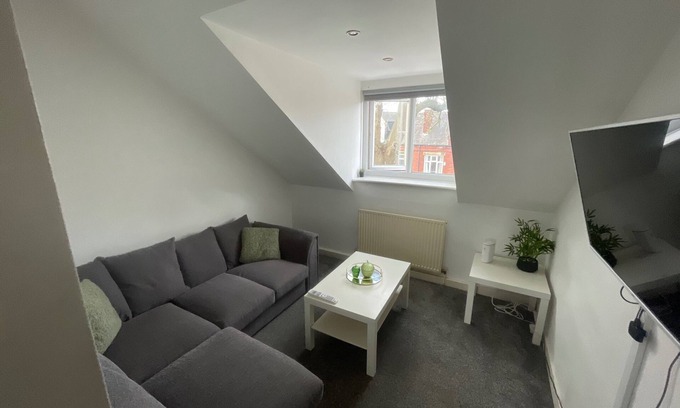 Headingley Apartment | Stylish Two Bedroom Apartment in Leeds