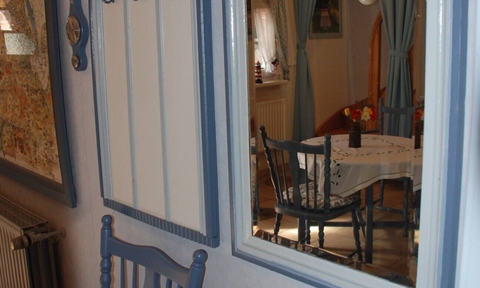 Jever Apartment | stylish, two storied apartment with seoarate entrance centrally located