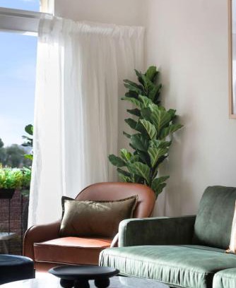 Adelaide Central Business District Apartment | Stylish Urban Retreat on Eden