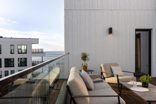 Kalamaja Apartment | Stylish Waterfront stay with Lounge Terrace & Sauna