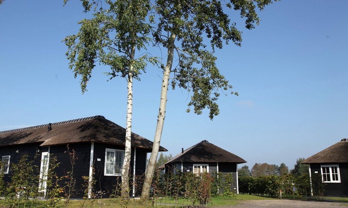 Hoge Hexel House | Stylish Woodland Chalet