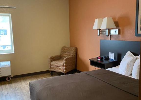 Washington Hotel | Suburban Studios Washington, PA