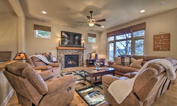 Twin Peaks House | Sugar Bear Lodge with Game Room - 5 Mi to Village!