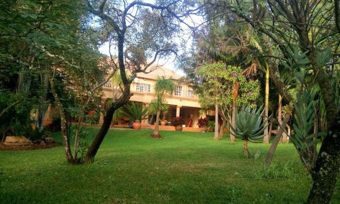 Roodeplaat Bed & Breakfast | Suikerbosrant Sleep and go