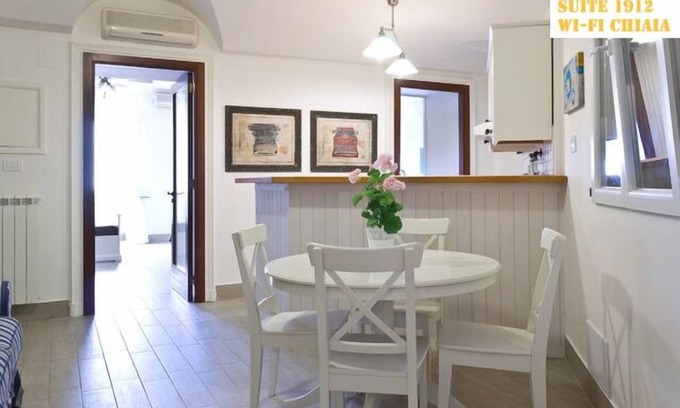 Vomero Apartment | SUITE 1912 WI-FI district chiaia