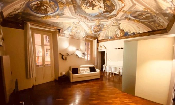 Valenza Apartment | Suite Deluxe con Affresco 2