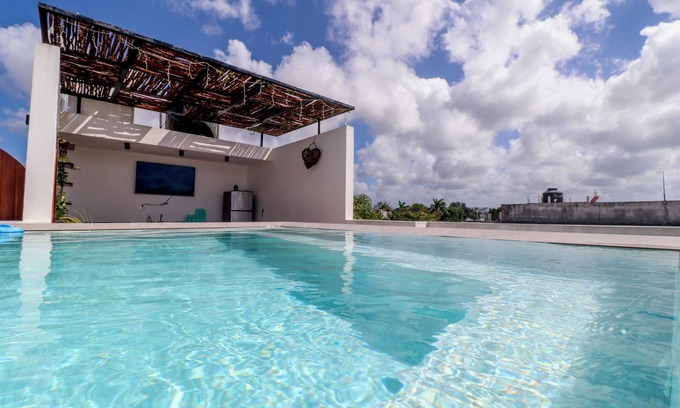 Colonia Centro Villa | Suite “the roof-top” Private pool on the roof top, grill, TV, fridge, sink.