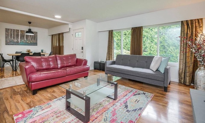 Newton House | Sullivan heights bungalow