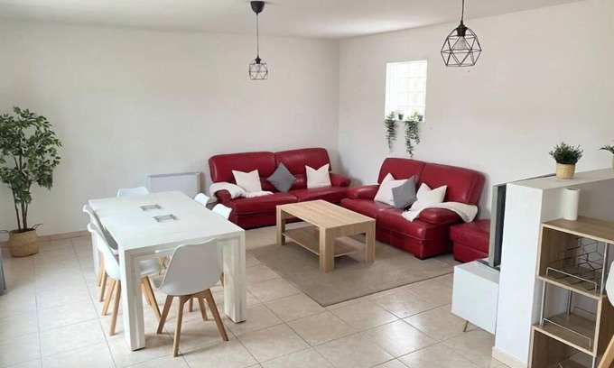 Sully-sur-Loire House | Sully-sur-loire: Pleasant house in town center
