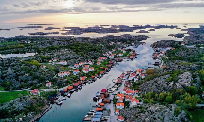 Hamburgsund House | Summer house on Swedens most beautiful island!