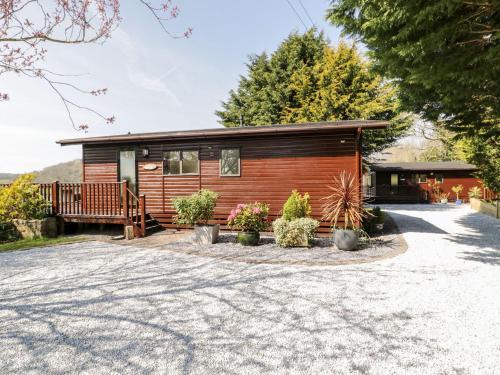 Rhyd-y-foel House | Summertime Lodge