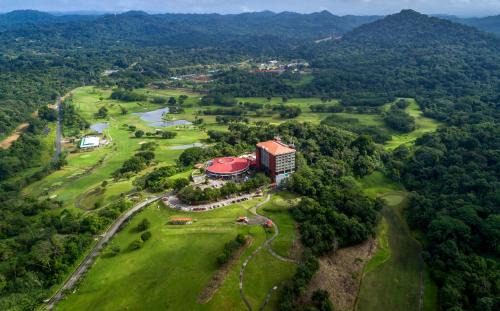 Paraiso Hotel | Summit Rainforest Golf Resort & All Inclusive