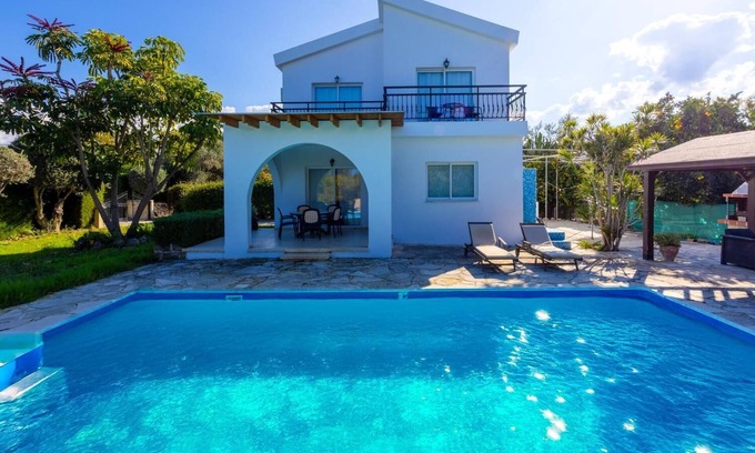 Polis Villa | Sun Beach Villa Tria
