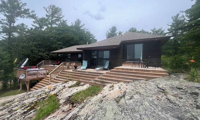 The Archipelago House | Sunset Heights Awaits Your Arrival