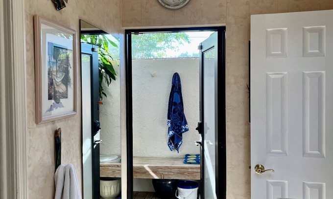 Cutler Bay House | Sun filled 'Heated Pool’ Home in Miami-Cutler Bay.