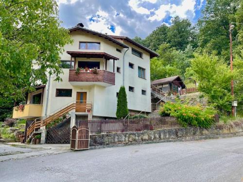 Tryavna House | Sun House