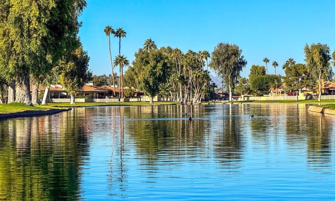 Oakwood House | Sun Lakes 40+ Putting Green, Amenities Galore! Season Special!.