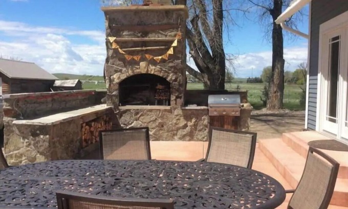 Simms House | Sun River Fishing, Great House for Big Groups!