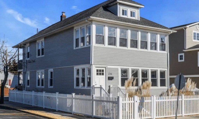 Seaside Heights House | Sun & Sea Retreat 3-bedroom House in Seaside Heights