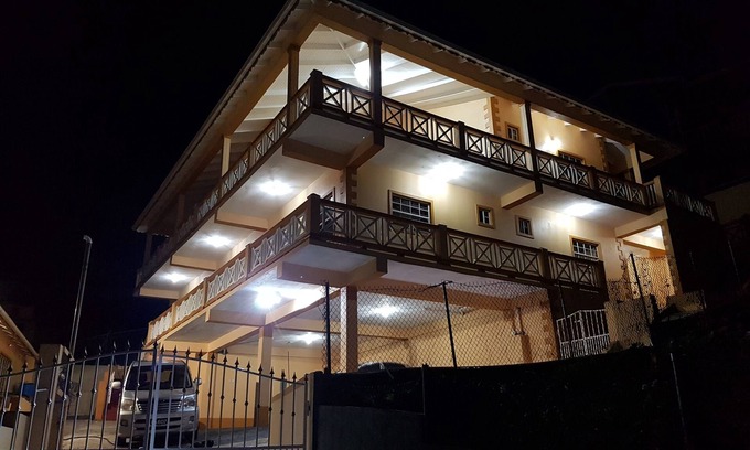 Arnos Vale Apartment | Sunburst Apartments