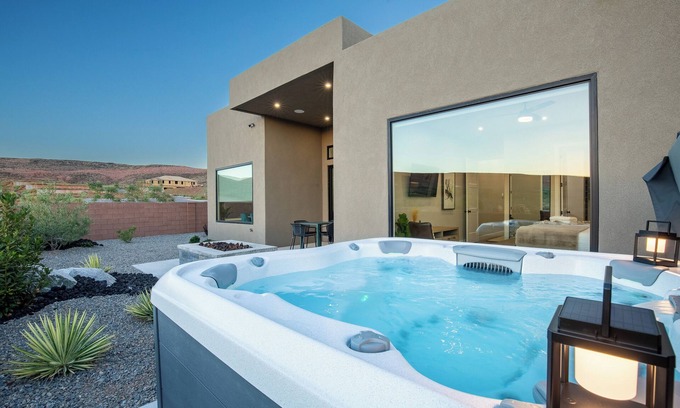 Washington House | SunChaser 2 Bed 2 bath Dog Friendly Private Home, Hot Tub, EV Charger