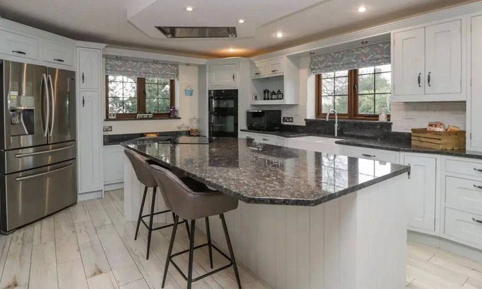Raymonds Hill Cottage | Sundowner Cottage Near Axminster Devon