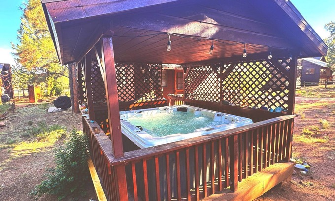 Heber Cabin | Sunflower - Pet Friendly Escape to Rim Country