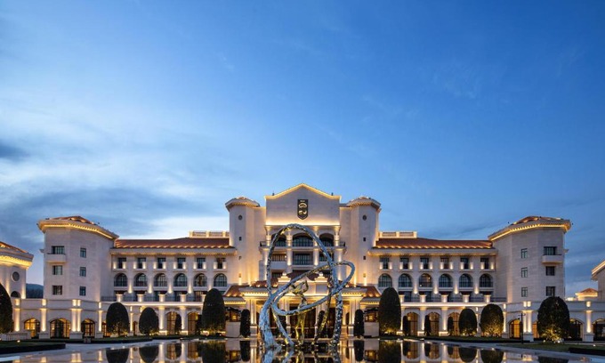 Qixia District Hotel | Suning Zhongshan Golf Resort