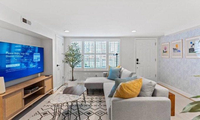 Truxton Circle Condo | Sunny DC Garden Home | Spacious 1BR/1BA by DCottage