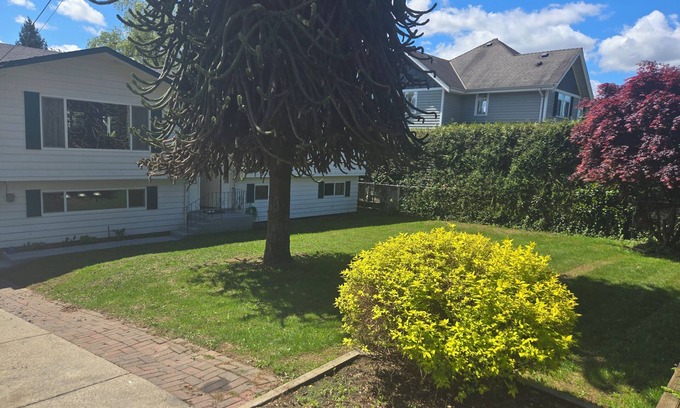 Langley House | sunny eastate