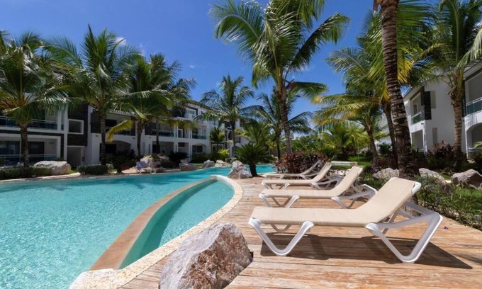 Dominicus Apartment | Sunny garden
