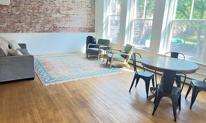 Gardiner Apartment | Sunny spacious studio in the heart of historic downtown Gardiner