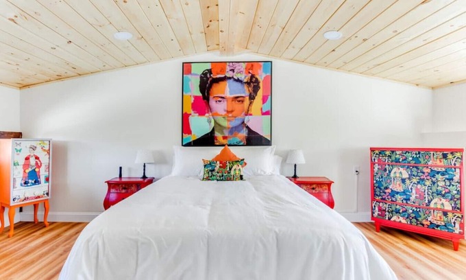 Westport Apartment | Sunny Westport 2 BR Retreat above Historic Mill